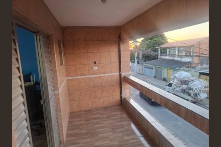 Varanda de casa para alugar com 3 quartos, 210m² em Perobal, Itaquaquecetuba