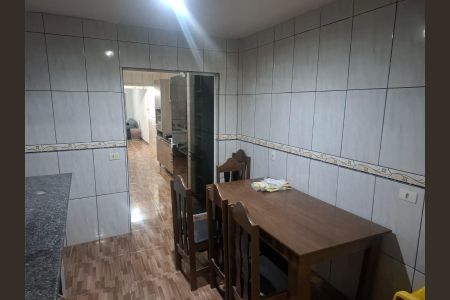 Cozinha de casa para alugar com 3 quartos, 210m² em Perobal, Itaquaquecetuba