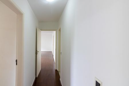 Apartamento à venda com 110m², 3 quartos e 2 vagas Apartamento à venda com 110m², 3 quartos e 2 vagasCorredor