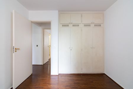 Apartamento à venda com 110m², 3 quartos e 2 vagas Apartamento à venda com 110m², 3 quartos e 2 vagasQuarto 2