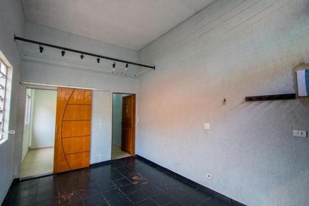 Casa para alugar com 60m², 1 quarto e 1 vaga Casa para alugar com 60m², 1 quarto e 1 vagaGaragem