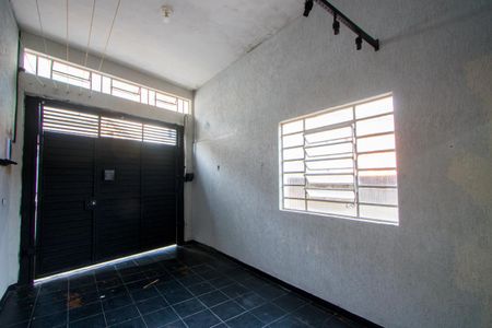 Casa para alugar com 60m², 1 quarto e 1 vaga Casa para alugar com 60m², 1 quarto e 1 vagaGaragem