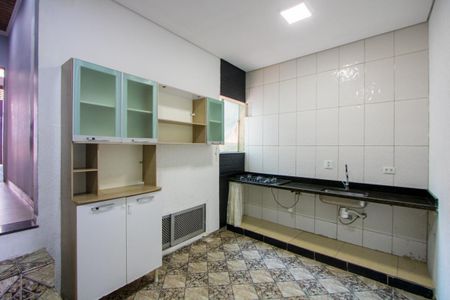 Casa para alugar com 60m², 1 quarto e 1 vaga Casa para alugar com 60m², 1 quarto e 1 vagaCozinha