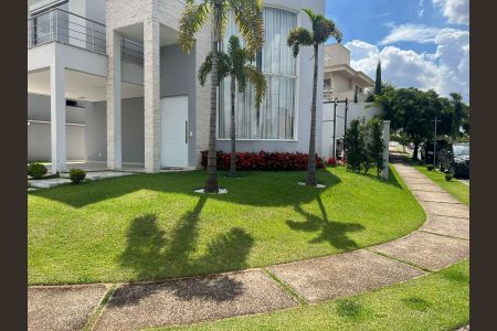 Casa de condomínio à venda com 285m², 4 quartos e 2 vagas