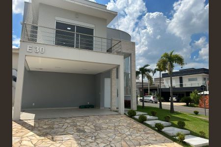 Casa de condomínio à venda com 285m², 4 quartos e 2 vagas