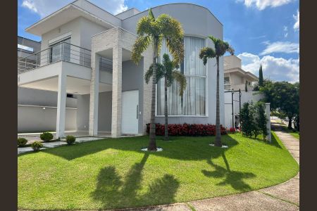 Casa de condomínio à venda com 285m², 4 quartos e 2 vagas