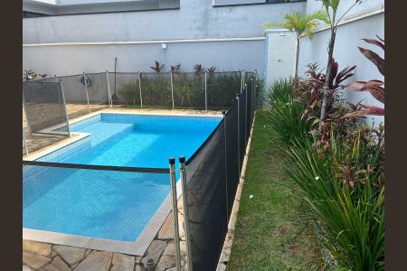 Casa de condomínio à venda com 285m², 4 quartos e 2 vagas