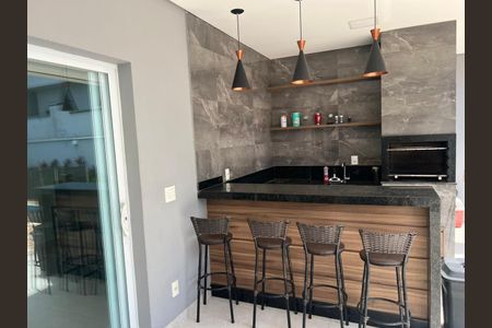Casa de condomínio à venda com 285m², 4 quartos e 2 vagas
