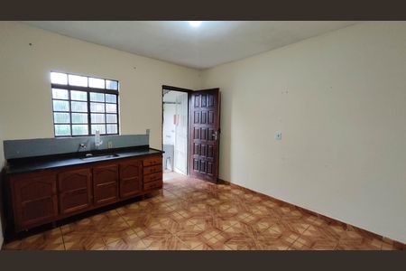 Sala / Cozinha de casa para alugar com 1 quarto, 54m² em Jardim Julio de Carvalho, Ferraz de Vasconcelos