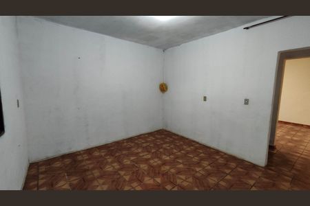 Quarto de casa para alugar com 1 quarto, 54m² em Jardim Julio de Carvalho, Ferraz de Vasconcelos
