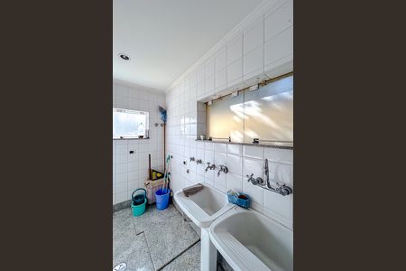 Área de Serviço de casa à venda com 5 quartos, 670m² em Vila Carrão, São Paulo