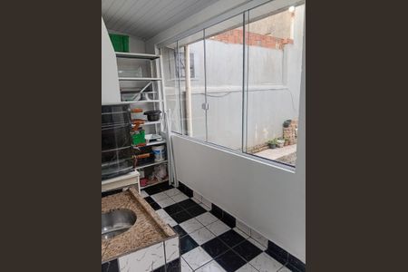 Casa para alugar com 150m², 3 quartos e 2 vagas Casa para alugar com 150m², 3 quartos e 2 vagasCozinha