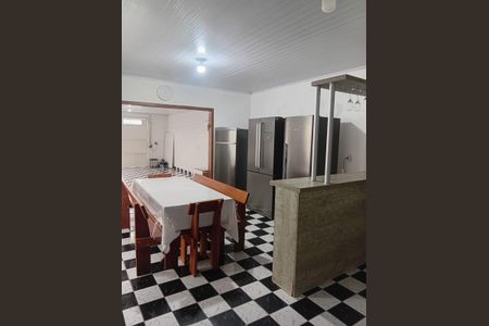 Casa para alugar com 150m², 3 quartos e 2 vagas Casa para alugar com 150m², 3 quartos e 2 vagasCozinha