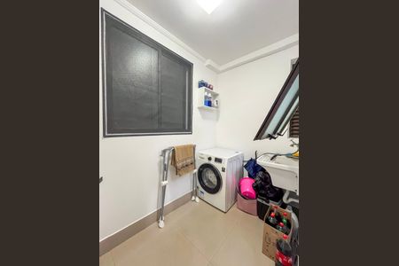 Apartamento à venda com 66m², 2 quartos e 1 vagaÁrea de Serviço