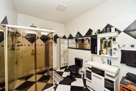 Casa à venda com 300m², 3 quartos e 2 vagas Casa à venda com 300m², 3 quartos e 2 vagasBanheiro