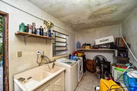 Casa à venda com 300m², 3 quartos e 2 vagas Casa à venda com 300m², 3 quartos e 2 vagasÁrea de Serviço