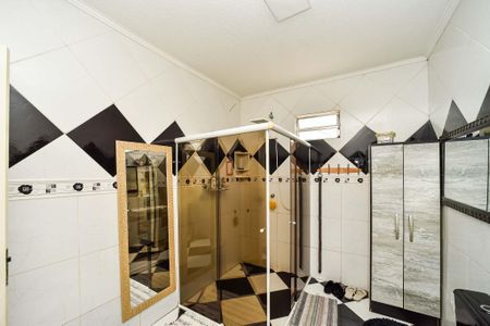 Casa à venda com 300m², 3 quartos e 2 vagas Casa à venda com 300m², 3 quartos e 2 vagasBanheiro