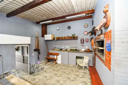 Casa à venda com 300m², 3 quartos e 2 vagas Casa à venda com 300m², 3 quartos e 2 vagasÁrea da Churrasqueira