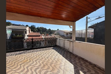 Casa para alugar com 200m², 3 quartos e 2 vagasSuíte - Varanda