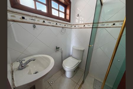 Casa para alugar com 200m², 3 quartos e 2 vagasBanheiro da Suíte