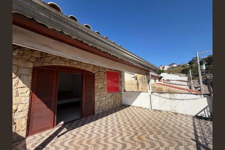 Casa para alugar com 200m², 3 quartos e 2 vagasSuíte - Varanda