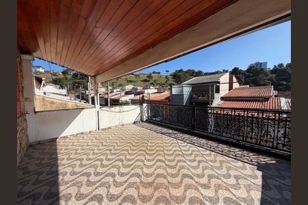 Casa para alugar com 200m², 3 quartos e 2 vagasSuíte - Varanda