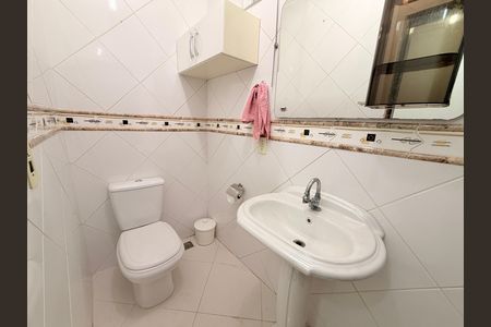 Casa para alugar com 200m², 3 quartos e 2 vagasLavabo