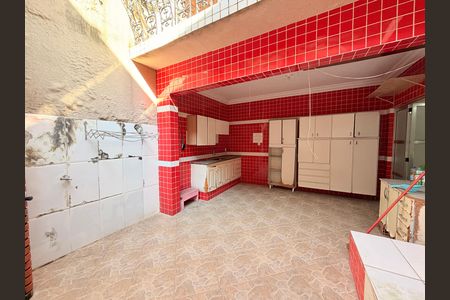 Casa para alugar com 200m², 3 quartos e 2 vagasQuintal com churrasqueira