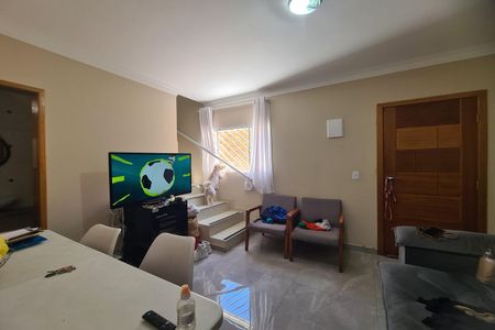 Sala de casa de condomínio para alugar com 2 quartos, 75m² em Vila Oratorio, São Paulo