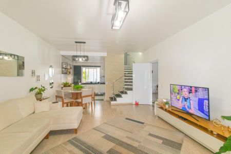 Casa à venda com 161m², 3 quartos e 4 vagas Casa à venda com 161m², 3 quartos e 4 vagasSala