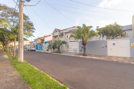 Casa à venda com 161m², 3 quartos e 4 vagas Casa à venda com 161m², 3 quartos e 4 vagasVista da Rua