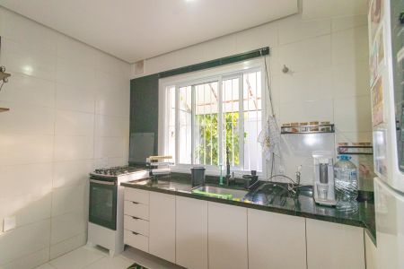 Casa à venda com 161m², 3 quartos e 4 vagas Casa à venda com 161m², 3 quartos e 4 vagasCozinha