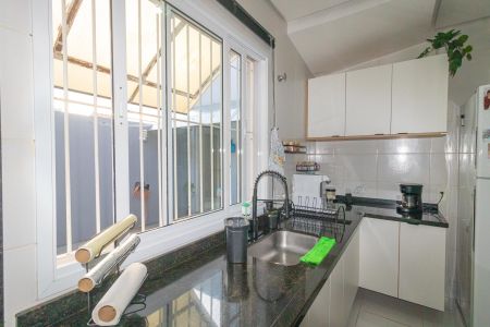 Casa à venda com 161m², 3 quartos e 4 vagas Casa à venda com 161m², 3 quartos e 4 vagasCozinha