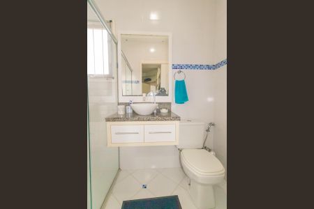 Casa à venda com 161m², 3 quartos e 4 vagas Casa à venda com 161m², 3 quartos e 4 vagasBanheiro Social
