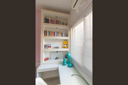 Casa à venda com 161m², 3 quartos e 4 vagas Casa à venda com 161m², 3 quartos e 4 vagasQuarto 3