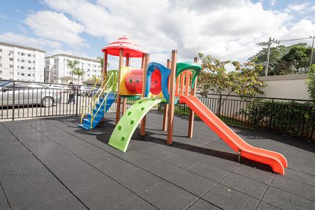 Apartamento para alugar com 44m², 2 quartos e 1 vaga Apartamento para alugar com 44m², 2 quartos e 1 vagaÁrea comum - Playground