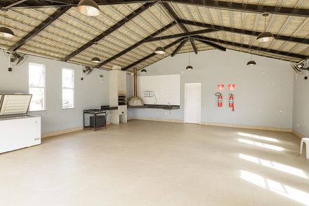 Apartamento para alugar com 44m², 2 quartos e 1 vaga Apartamento para alugar com 44m², 2 quartos e 1 vagaÁrea comum - Salão de festas