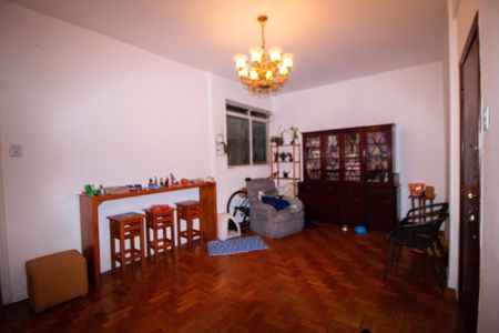 Apartamento à venda com 140m², 3 quartos e sem vaga Apartamento à venda com 140m², 3 quartos e sem vagaSala