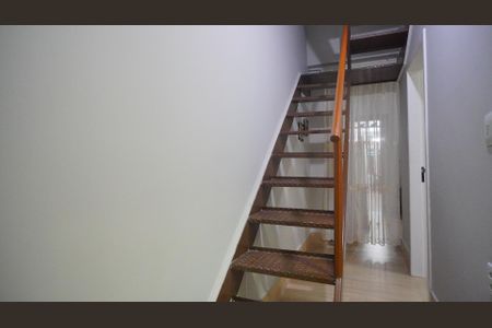 Casa para alugar com 200m², 5 quartos e 3 vagas Casa para alugar com 200m², 5 quartos e 3 vagasCorredor
