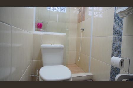 Casa para alugar com 200m², 5 quartos e 3 vagas Casa para alugar com 200m², 5 quartos e 3 vagasBanheiro