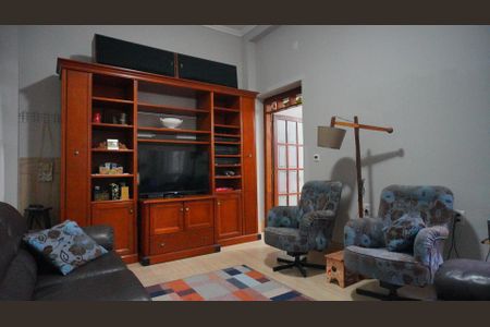 Casa para alugar com 200m², 5 quartos e 3 vagas Casa para alugar com 200m², 5 quartos e 3 vagasSala
