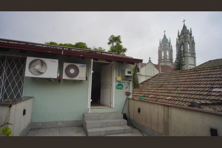 Casa para alugar com 200m², 5 quartos e 3 vagas Casa para alugar com 200m², 5 quartos e 3 vagasTerraço e fachada fundos