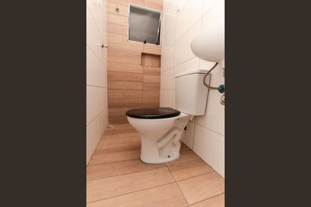 Banheiro de apartamento para alugar com 1 quarto, 45m² em Parque Edu Chaves, São Paulo