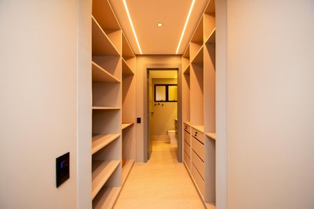 Apartamento à venda com 79m², 1 quarto e sem vaga Apartamento à venda com 79m², 1 quarto e sem vagacloset suite