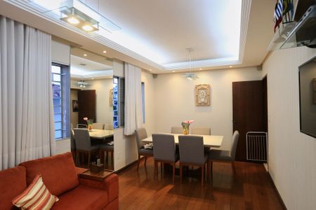 Sala de apartamento à venda com 3 quartos, 110m² em Renascença, Belo Horizonte