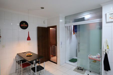 Apartamento à venda com 110m², 3 quartos e 1 vagaCozinha e Área de Serviço