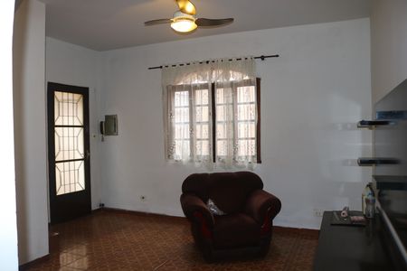 Casa para alugar com 227m², 2 quartos e sem vagaSala