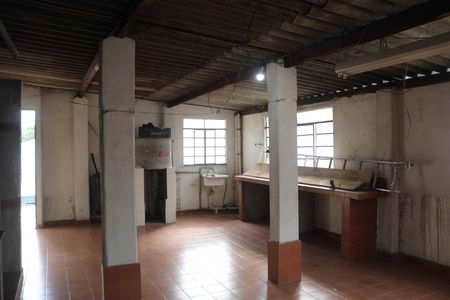 Casa para alugar com 227m², 2 quartos e sem vagaCobertura