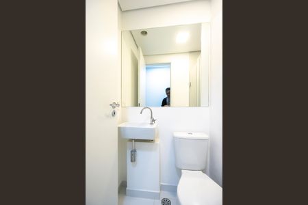 Apartamento para alugar com 124m², 2 quartos e 2 vagas Apartamento para alugar com 124m², 2 quartos e 2 vagasBanheiro de serviço