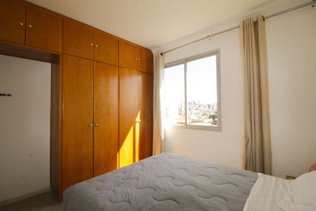Apartamento à venda com 82m², 3 quartos e 2 vagasQuarto 03 
